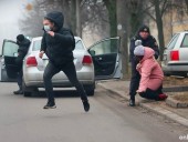 Протесты в Беларуси: в Минске уже около 100 задержанных